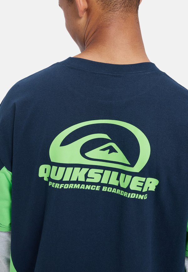 ERA  - Long sleeved top3