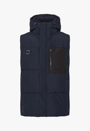 Marine blauwe puffer vest met een capuchon, voorzien van een zwarte ritszak op de borst en een rond logo patch op de bovenste linkerzijde. Zachte textuur, doorgestikt ontwerp.