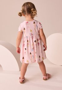 Next REGULAR FIT-SHORT SLEEVE - Päevakleit - pink