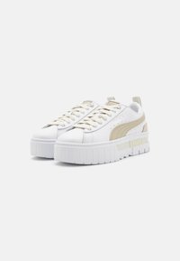 Puma MAYZE LUXE - Αθλητικά παπούτσια - white/desert dust