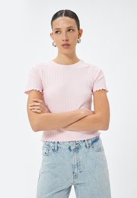 Koton - T-shirt z nadrukiem