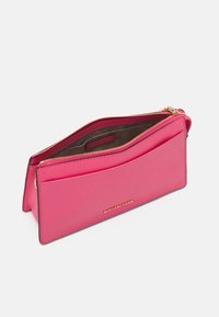 MICHAEL Michael Kors EMPIRE  - Kabelka - camila rose