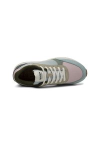 Sneaker mit einer Mischung aus Hellblau, Grün und Pink. Verfügt über ein strukturiertes Obermaterial aus Wildleder und Mesh, weiße Schnürsenkel und eine Gummisohle. Dezentes Branding-Detail im Inneren.