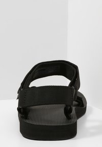 Thumbnail Image 4