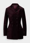 DOUBLE BREASTED VELVET BLAZER
- Blazer - royal claret