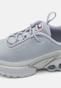 Nike Sportswear AIR MAX DN - Tossud - sky grey/pure platinum