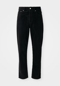 Zwarte corduroypantalons met een hoge taille, rechte pijpen, vijf zakken en zilverkleurige hardware, met een getextureerd ribpatroon over de gehele stof.