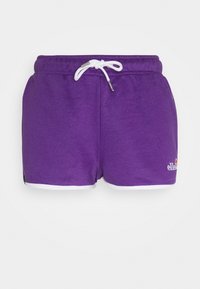 Shorts violets en tissu doux, dotés d'un cordon blanc et d'un ourlet blanc contrastant. Logo affiché sur le bas du devant.