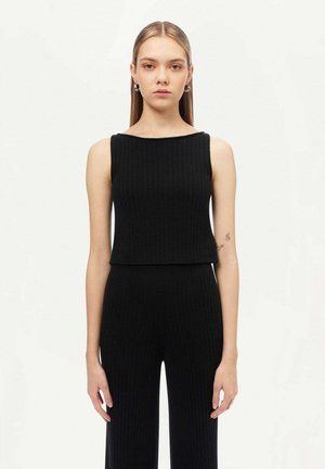 CROP - Linne - black