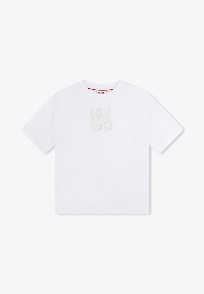 Witte katoenen t-shirt met korte mouwen, gekenmerkt door een reliëf "HUGO" logo in lichtgrijs in het midden en een rood label bij de hals.