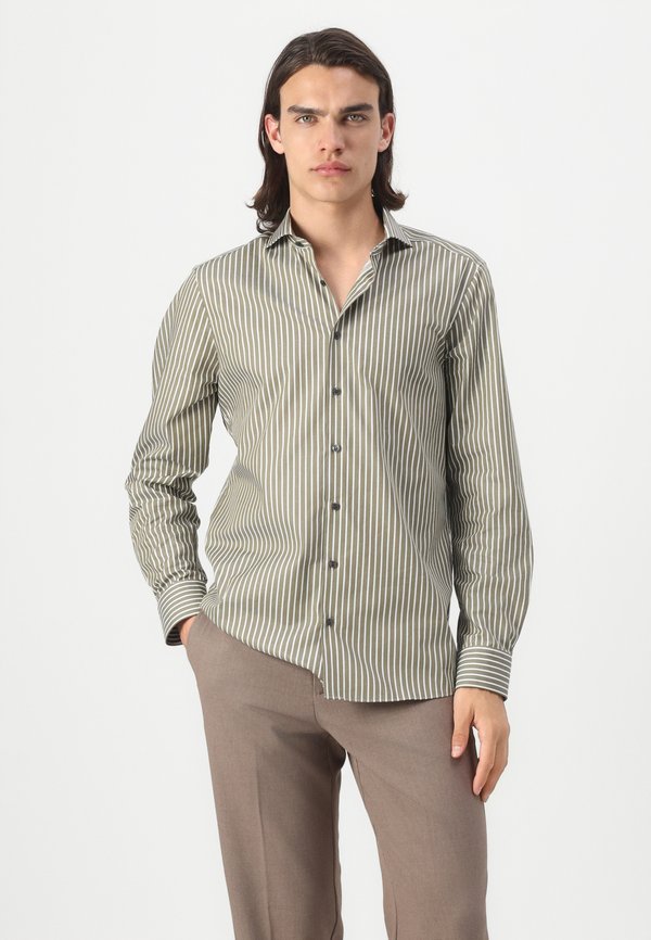 LEVEL - Shirt - oliv3