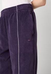 Lacoste Donji dijelovi trenirke - dark blue