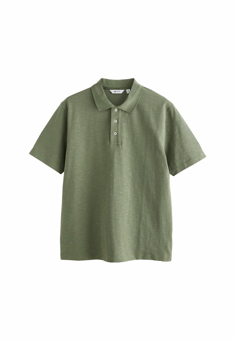 Olijfgroen polo-shirt met korte mouwen, gemaakt van zachte katoen; voorzien van een klassieke kraag, een drie-knopen sluiting en een gestructureerde afwerking.