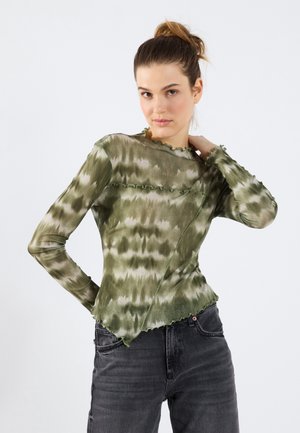 Long sleeved top - light green