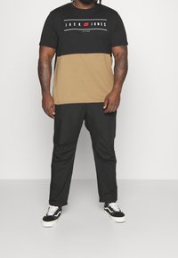 Jack & Jones Kalhoty - black