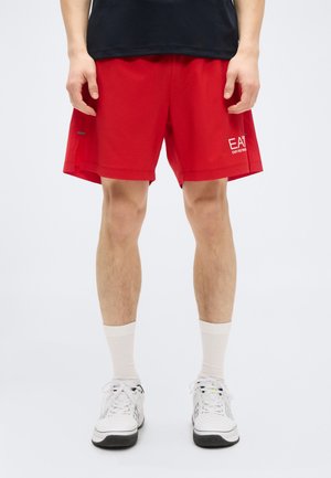 MULTI SPORT SHORTS - Športne kratke hlače - racing red