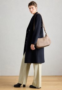 Anna Field Håndveske - taupe