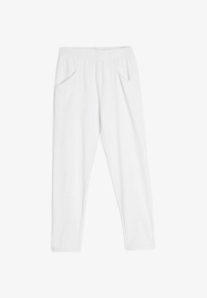 Białe, lekkie spodnie z elastycznym pasem i dwoma bocznymi kieszeniami; prosty krój nogawki o miękkiej fakturze i bez widocznych wzorów.