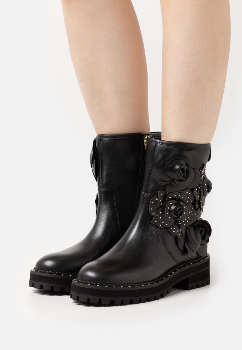 LIU JO Botas clássicas de cano curto - black
