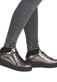 Rieker Baskets basses - metallic
