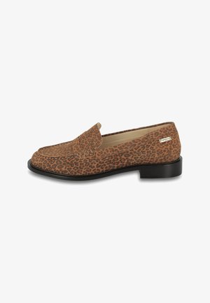 Mocassins en imprimé léopard marron et noir, avec un dessus en texture douce, des détails cousus et une semelle noire basse.