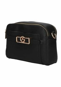 Borsa a tracolla piccola in sintetico nera con chiusura a zip, hardware color oro, tasca frontale e un accento di logo distintivo sulla cintura.