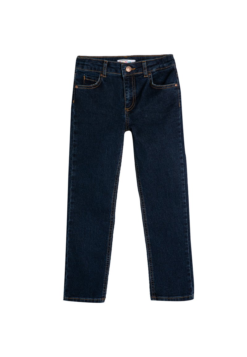 Jeans de mezclilla de color azul oscuro con corte ajustado. Las características incluyen un cierre de botones, bolsillos delanteros y traseros, y costuras en contraste de color naranja.