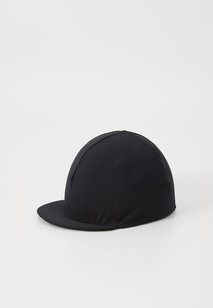Svart caps med rund topp og stiv skjerm, laget av et strukturert stoff med synlige sømmer, som har en glatt overflate og minimalistisk design.