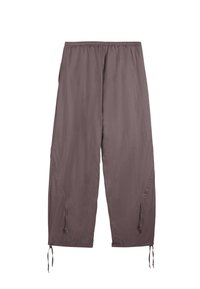 Pantalons légers et respirants de couleur marron muted. Dotés d'une taille élastique et de cordons de serrage ajustables au bas pour personnaliser l'ajustement.