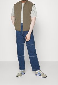 Abercrombie & Fitch Veste sans manches - green