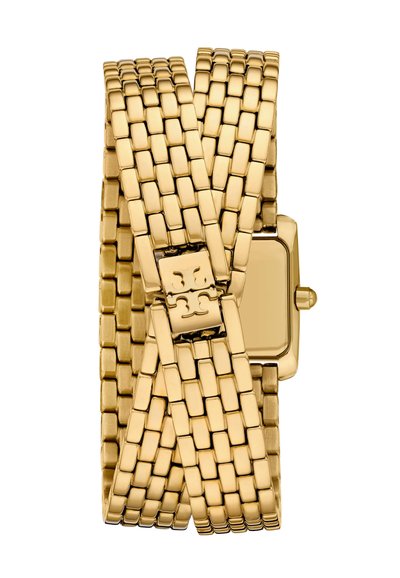 Guld-tone ur med firkantet urskive. Har et vævet metalarmbånd med en struktureret finish og et emblem på låsen.