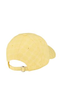 Gelbe Baseballkappe mit gesticktem Muster, verstellbarem Riemen auf der Rückseite, runder Krone und leicht gebogenem Schirm.