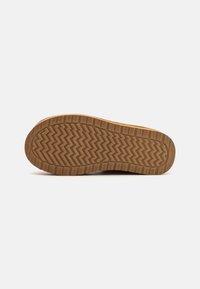 Madden Girl Botines bajos - tan