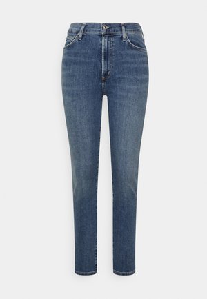 Blaue High-Waist Slim-Fit-Jeans mit vorderer Knopfleiste und Reißverschluss, Fünf-Taschen-Design und verblassten Details an Oberschenkeln und Knien.