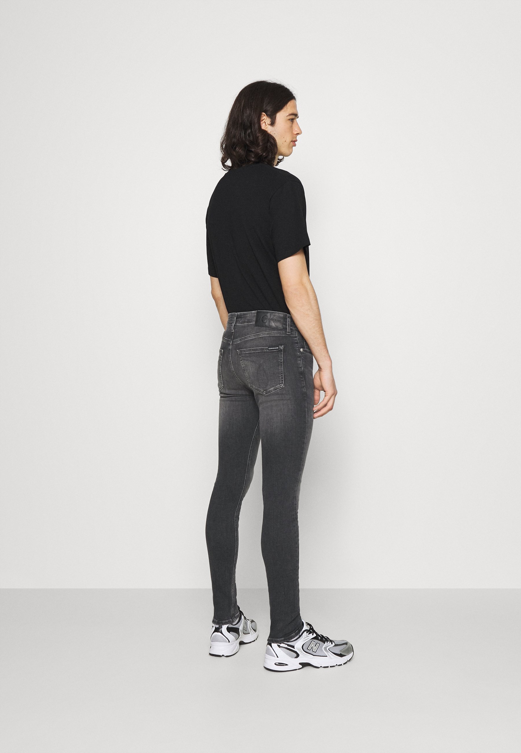 Calvin Klein Jeans SUPER SKINNY - Jeans Skinny Fit - denim grey/Grijs denim/greydenim  - Zalando.nl