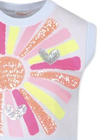 Maglione senza maniche in tessuto a maglia bianca con un design a raggiera di paillettes colorate nelle tonalità di arancione, rosa, giallo e cuori argentati.