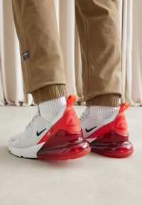 Nike Sportswear AIR MAX 270 - Joggesko - photon dust/black/picante red