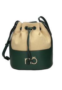 Zielona skórzana torba typu bucket z beżowym płótnem, z zapięciem na sznurek, detalem z logo z przodu i regulowanym paskiem na ramię.