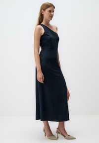 Jimmy Key STRAIGHT FIT ONE SHOULDERED - Maxikleid - dark blue
