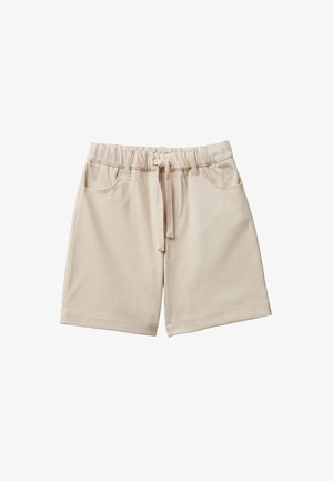 Pantalones cortos beige hasta la rodilla con cintura elástica, cordón, bolsillos delanteros y pequeño logo bordado en el bolsillo derecho.