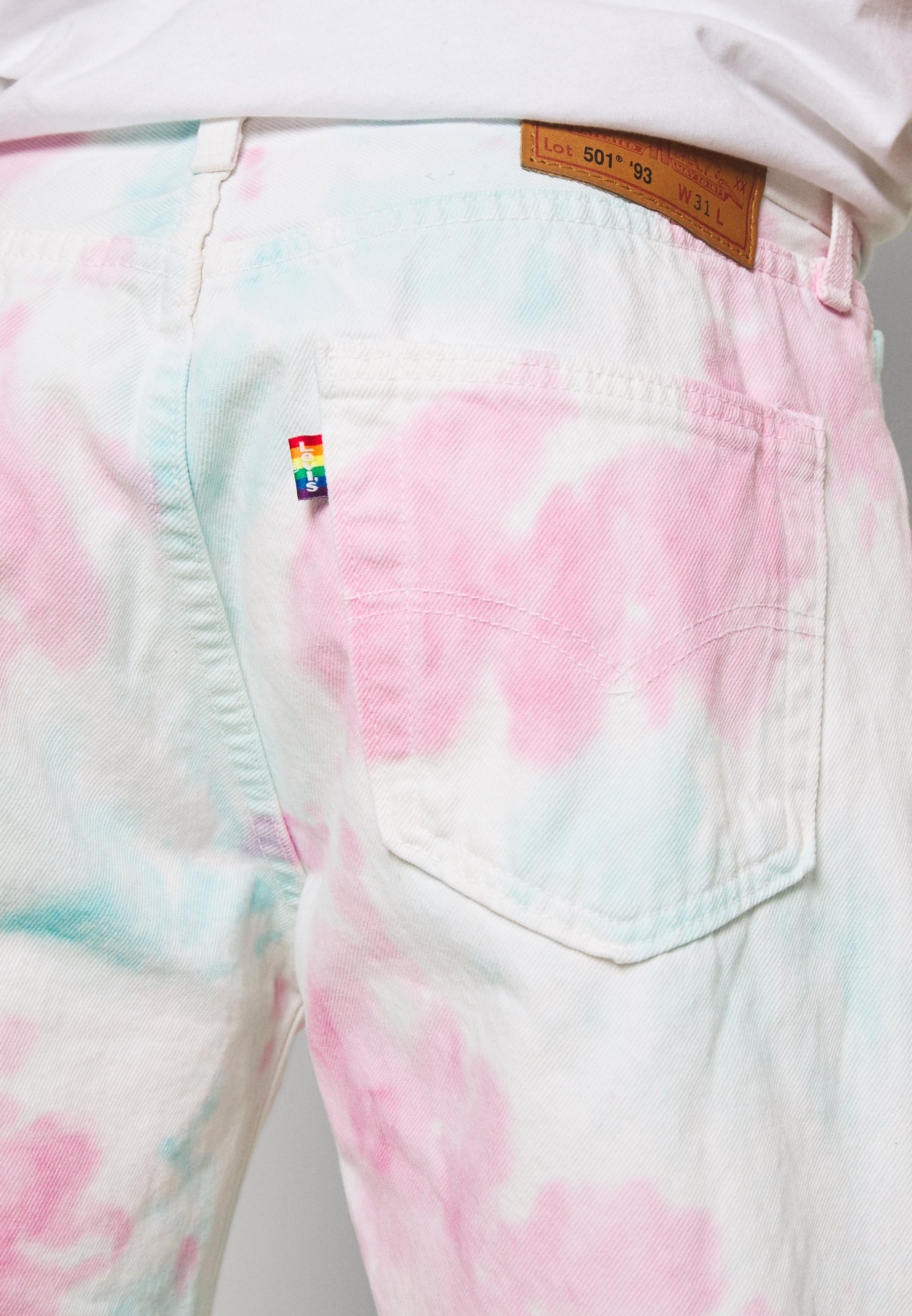 levis pride shorts