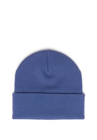 Modrá pletená čepice s měkkou texturou, ohrnutým lemem a zaobleným vrcholem. Materiál vypadá teplý a pružný, vhodný do chladného počasí.