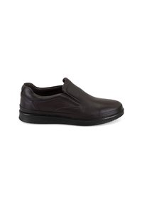 Braune Leder-Schlupfschuhe mit einem eleganten Design, glatter Textur, elastischen Seitenpaneelen und einer schwarzen Gummisohle für guten Halt.