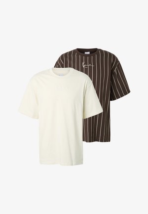 Két rövid ujjú, környakú póló: az egyik egyszínű tört fehér, a másik sötétbarna fehér függőleges csíkokkal és kis felirat logóval a mellrészen.