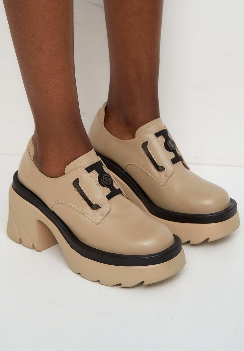 Damen Sneaker | Cesare Gaspari Slipper beige - MT70605 Damen Sneaker | Cesare Gaspari Slipper beige - MT70605