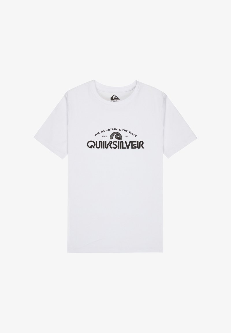 T-shirt blanc à manches courtes avec texte noir "QUIKSILVER" et logo vague au-dessus, accompagné du texte "THE MOUNTAIN & THE WAVE SINCE 1969".