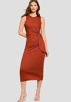 SLEEVELESS PETITE - Rochie tip creion - red