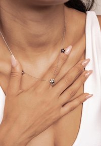 Hey Happiness FORGET-ME-NOT CHARM - Collar - silberfarben