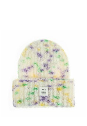 Miękka dzianinowa czapka z podwiniętym mankietem w kolorze białym, nakrapiana na fioletowo, zielono i żółto, z prostokątną etykietą "SRF The Brand with the Wave".