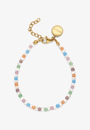 Brazalete ajustable dorado con una placa redonda, decorado con cuentas alternas blancas y de colores pastel en azul, naranja, verde, rosa y morado.